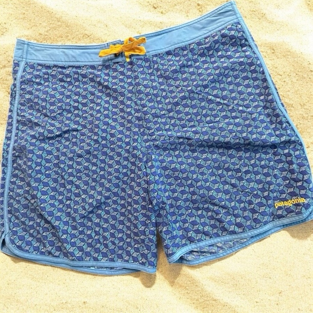 Men's‎ Patagonia Wavefarer Boardshorts 40 Scallop Hem Blue Print Surf Swim